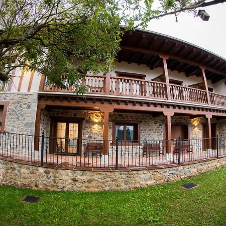 Apartamentos Los Picos De Europa Colio ภายนอก รูปภาพ