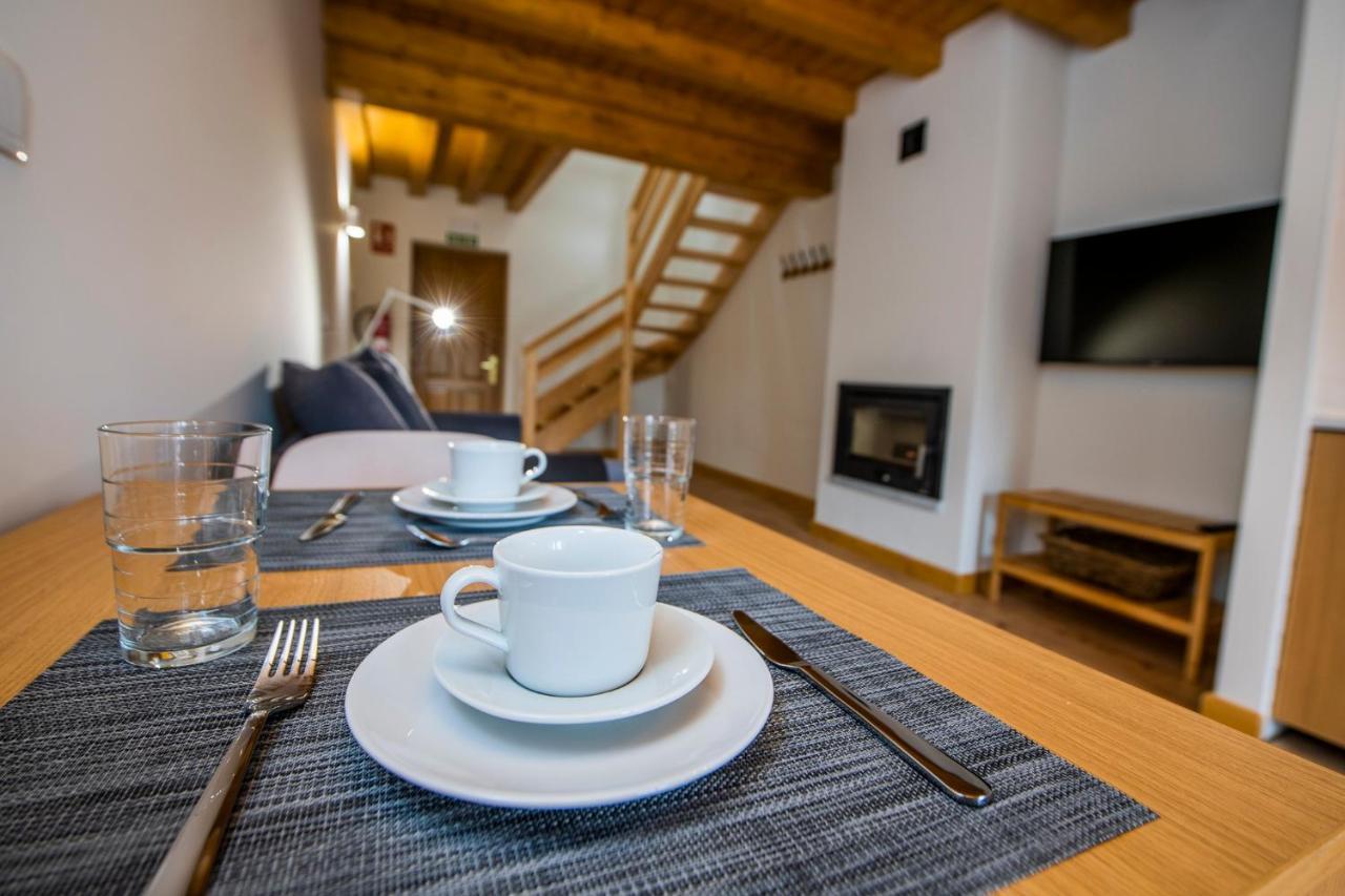 Apartamentos Los Picos De Europa Colio ภายนอก รูปภาพ