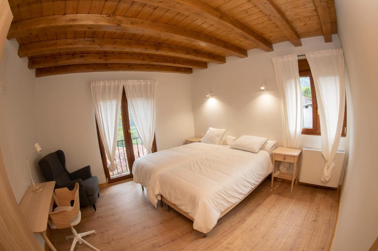 Apartamentos Los Picos De Europa Colio ภายนอก รูปภาพ